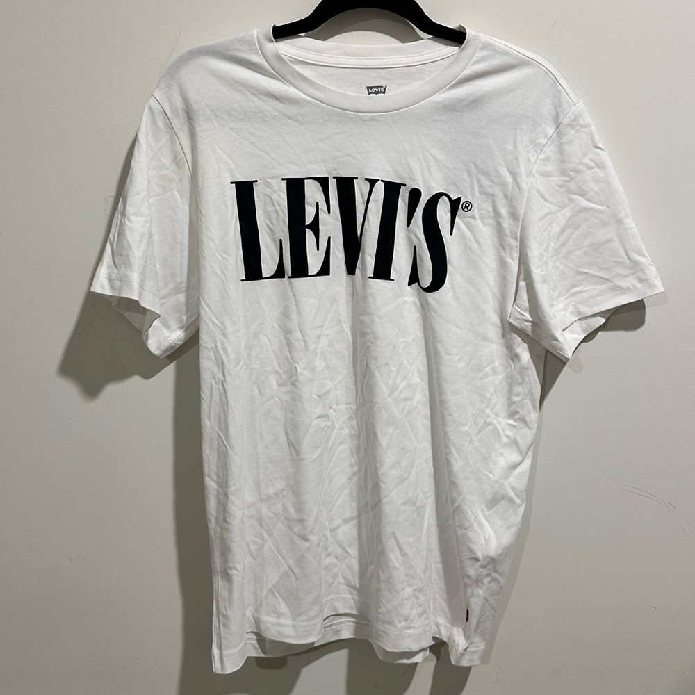 BNWT Levi’s Logo T-Shirt